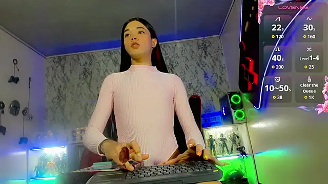 Madison Mujica online show from November 5, 11:13 am