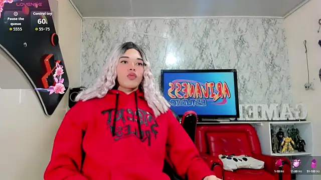 Madison Mujica online show from October 8, 11:23 am