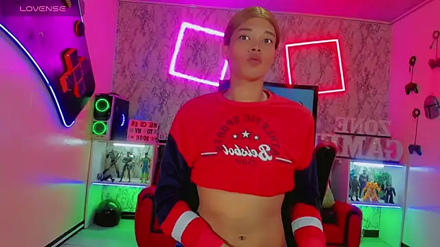 Madison Mujica online show from September 26, 11:17 am