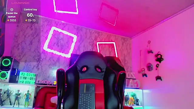 Madison Mujica online show from October 1, 11:14 am