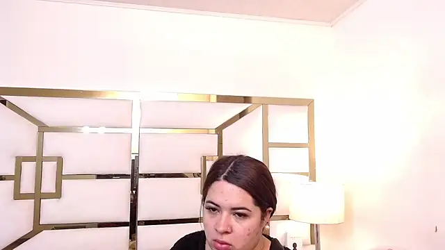 AnniieCarther online show from December 21, 1:24 pm