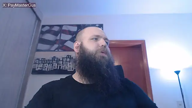 Snapshot of PayMasterGus chatting on October 9, 2:12 am PayMasterGus online show from October 9, 2:12 am