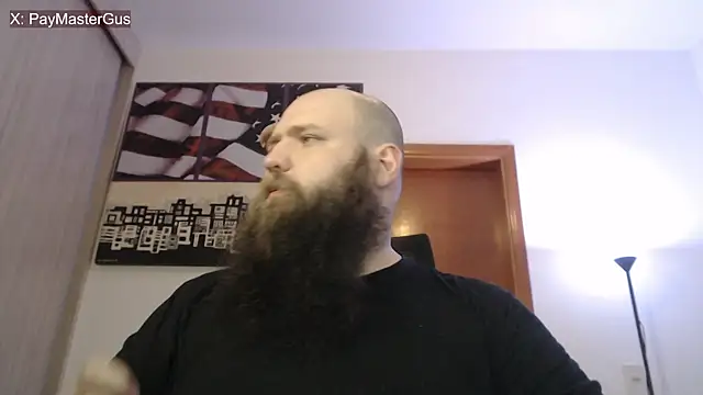 Snapshot of PayMasterGus chatting on October 6, 2:57 am PayMasterGus online show from October 6, 2:57 am