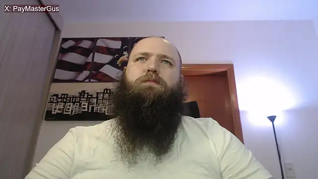 Snapshot of PayMasterGus chatting on October 11, 2:23 am PayMasterGus online show from October 11, 2:23 am