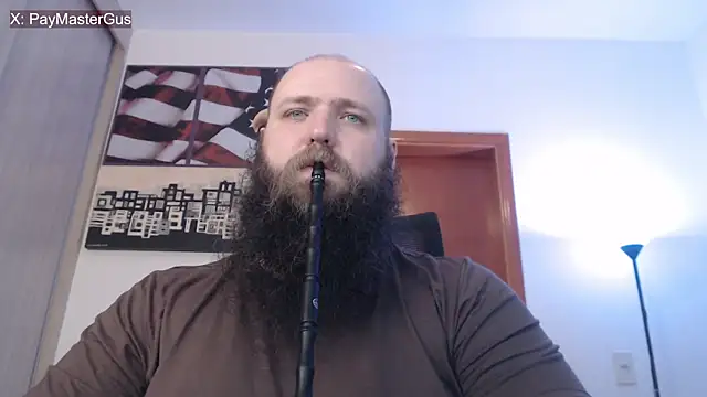 Snapshot of PayMasterGus chatting on October 23, 2:21 am PayMasterGus online show from October 23, 2:21 am