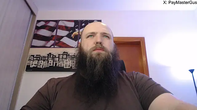 Snapshot of PayMasterGus chatting on September 15, 11:38 pm PayMasterGus online show from September 15, 11:38 pm