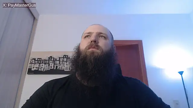 Snapshot of PayMasterGus chatting on November 9, 12:25 am PayMasterGus online show from November 9, 12:25 am