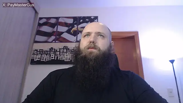 Snapshot of PayMasterGus chatting on October 18, 3:30 am PayMasterGus online show from October 18, 3:30 am