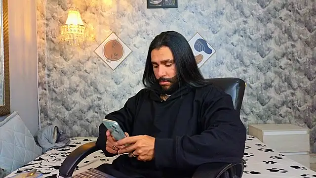 Apolo rousse1 online show from January 11, 8:05 pm