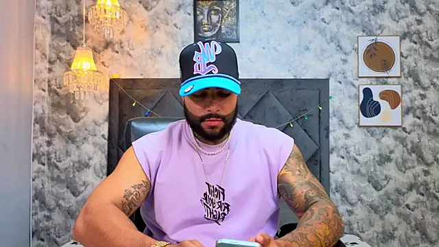 Apolo rousse1 online show from December 4, 8:30 pm