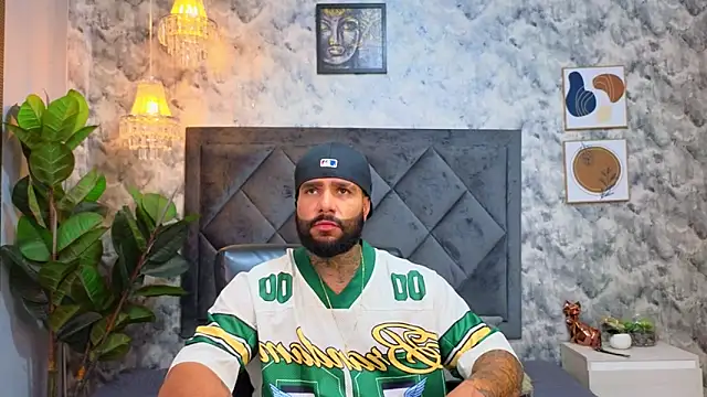 Apolo rousse1 online show from November 4, 8:45 pm