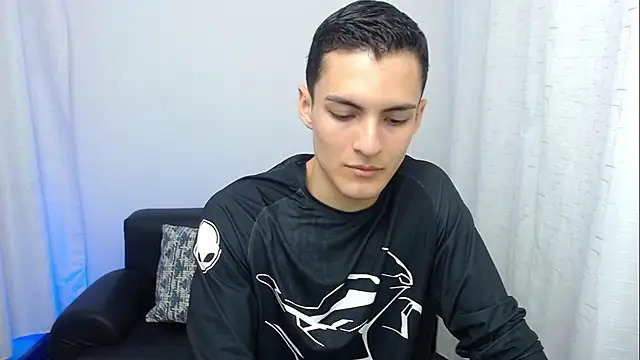 Matiius18 online show from December 3, 1:54 pm