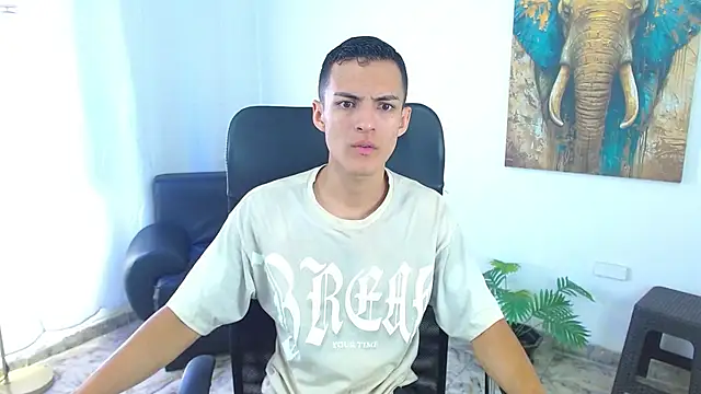 Matiius18 online show from May 28, 1:39 pm