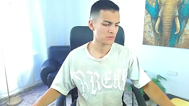Matiius18 online show from May 21, 1:41 pm