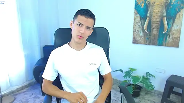 Matiius18 online show from May 30, 2:12 pm