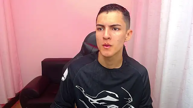 Matiius18 online show from March 28, 1:56 pm