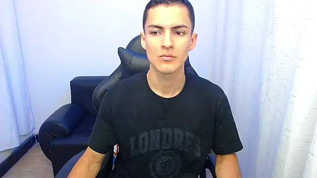 Matiius18 online show from February 7, 1:41 pm