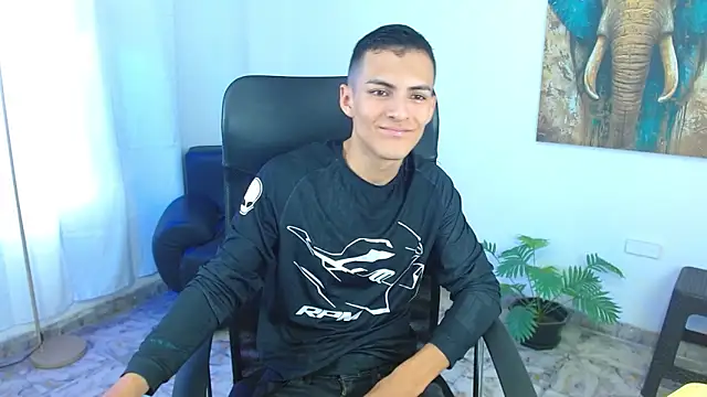 Matiius18 online show from May 22, 2:04 pm