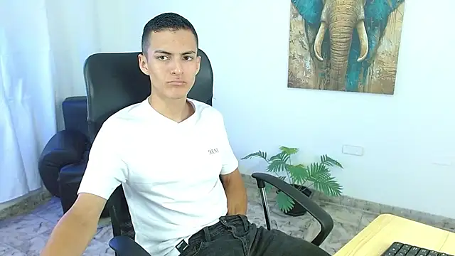 Matiius18 online show from May 11, 1:34 pm