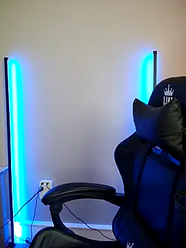 perversus12 online show from February 27, 8:41 pm