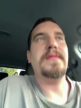 grossie42069 online show from June 11, 12:01 am