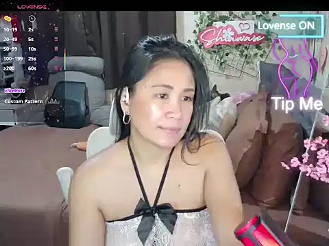 Shiawase1125 online show from December 19, 11:40 pm