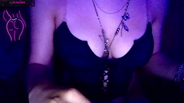 Sapphire Gd online show from October 18, 9:06 pm