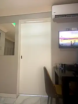 BQueen223 online show from November 7, 2:05 am