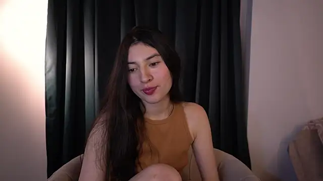 Snapshot of Auralea chatting on June 25, 5:12 am Auralea online show from June 25, 5:12 am
