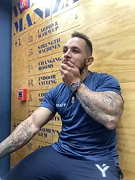 Snapshot of mason_fit chatting on October 12, 12:28 pm mason fit online show from October 12, 12:28 pm