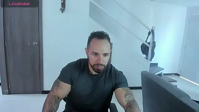 Snapshot of mason_fit chatting on May 13, 1:18 pm mason fit online show from May 13, 1:18 pm