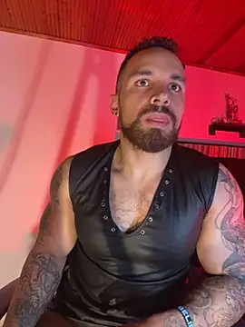 Snapshot of mason_fit chatting on November 6, 10:25 pm mason fit online show from November 6, 10:25 pm