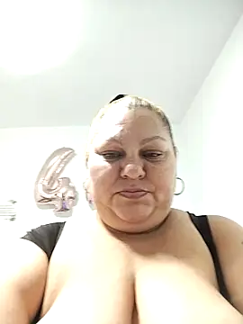 Miasmithr online show from November 28, 1:22 pm