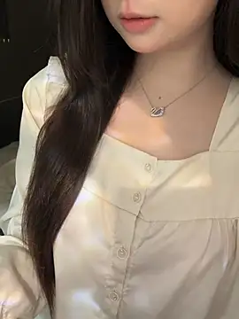 Nana kute20 online show from May 14, 7:16 am