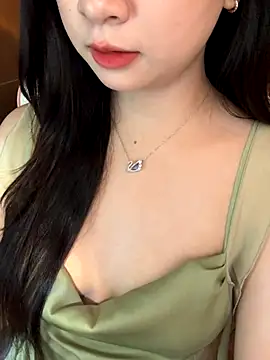 Snapshot of Nana_kute20 chatting on October 27, 8:10 pm Nana kute20 online show from October 27, 8:10 pm