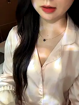 Snapshot of Nana_kute20 chatting on November 13, 7:34 am Nana kute20 online show from November 13, 7:34 am