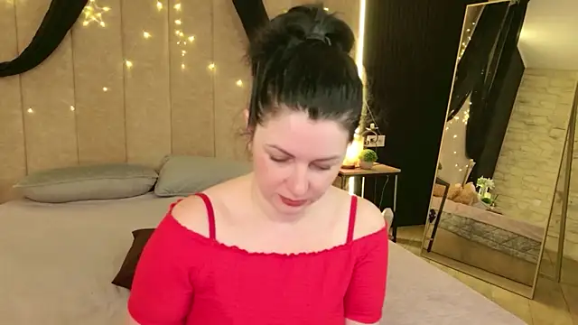 Nina Stane online show from March 9, 5:44 am