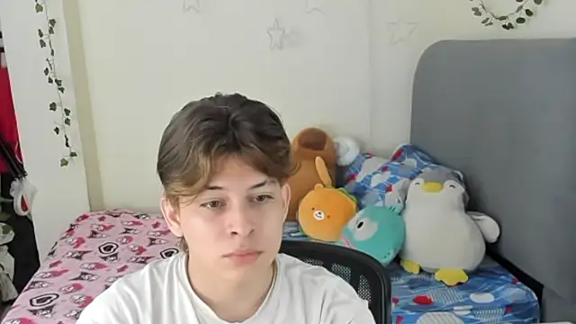 Snapshot of Felix_art chatting on October 19, 6:54 pm Felix art online show from October 19, 6:54 pm