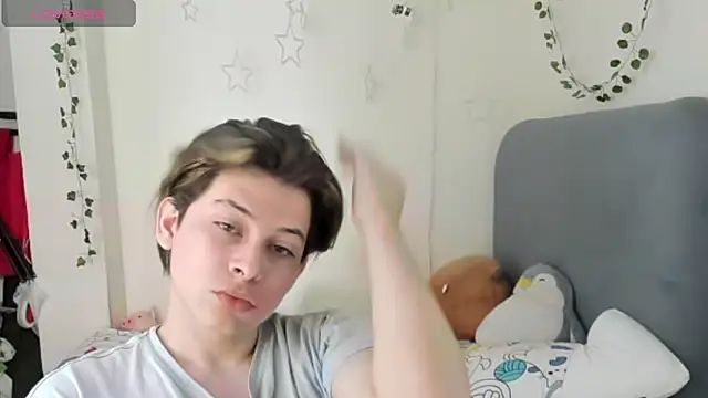 Snapshot of Felix_art chatting on October 2, 7:17 pm Felix art online show from October 2, 7:17 pm