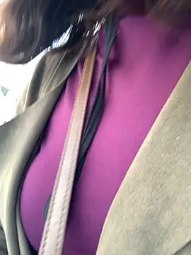 zhizhinaigai online show from November 15, 4:38 am