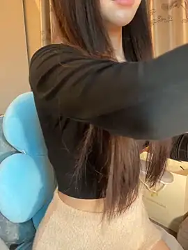 Snapshot of Dior_baby chatting on February 6, 3:35 am Dior baby online show from February 6, 3:35 am