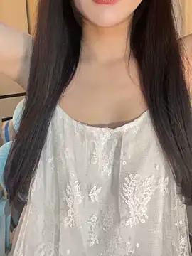 Snapshot of Dior_baby chatting on February 27, 2:34 am Dior baby online show from February 27, 2:34 am