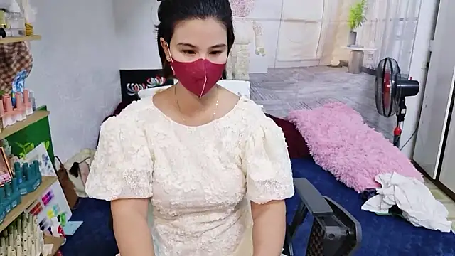 MichiLovely online show from November 12, 1:32 am