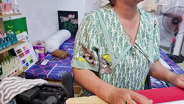 MichiLovely online show from October 30, 8:17 pm