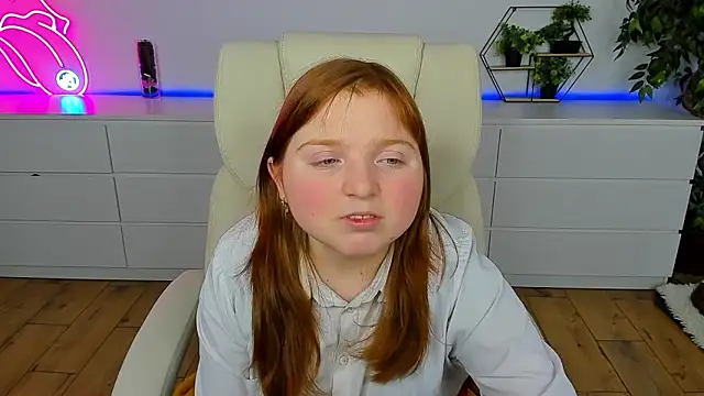 Snapshot of KattyRose8 chatting on February 12, 8:08 pm KattyRose8 online show from February 12, 8:08 pm