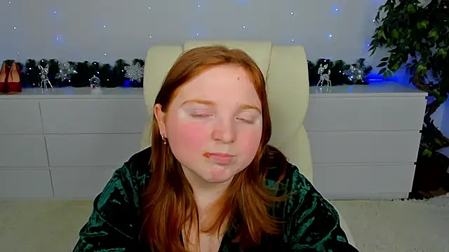 KattyRose8 online show from December 14, 6:35 pm