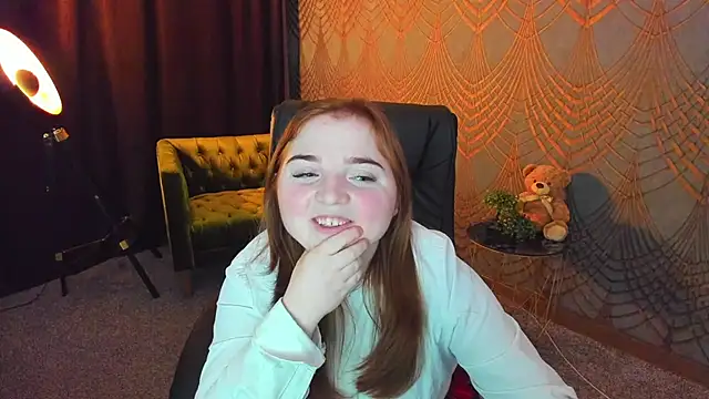 Snapshot of KattyRose8 chatting on May 1, 6:02 pm KattyRose8 online show from May 1, 6:02 pm