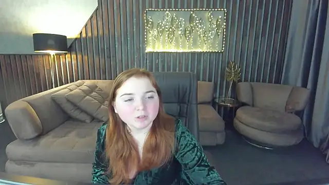 Snapshot of KattyRose8 chatting on May 13, 5:42 pm KattyRose8 online show from May 13, 5:42 pm