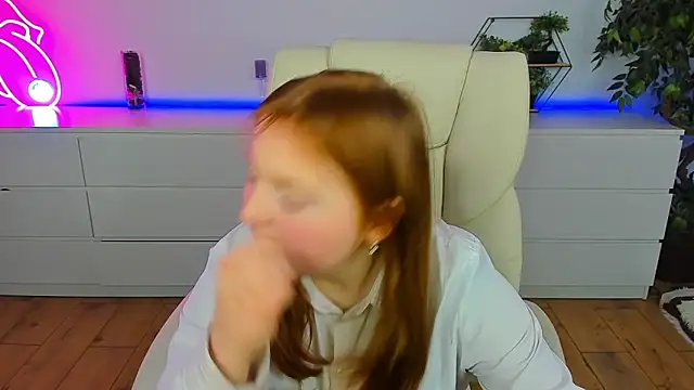 Snapshot of KattyRose8 chatting on February 2, 7:29 am KattyRose8 online show from February 2, 7:29 am