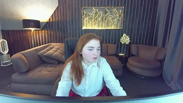 Snapshot of KattyRose8 chatting on April 29, 5:33 am KattyRose8 online show from April 29, 5:33 am